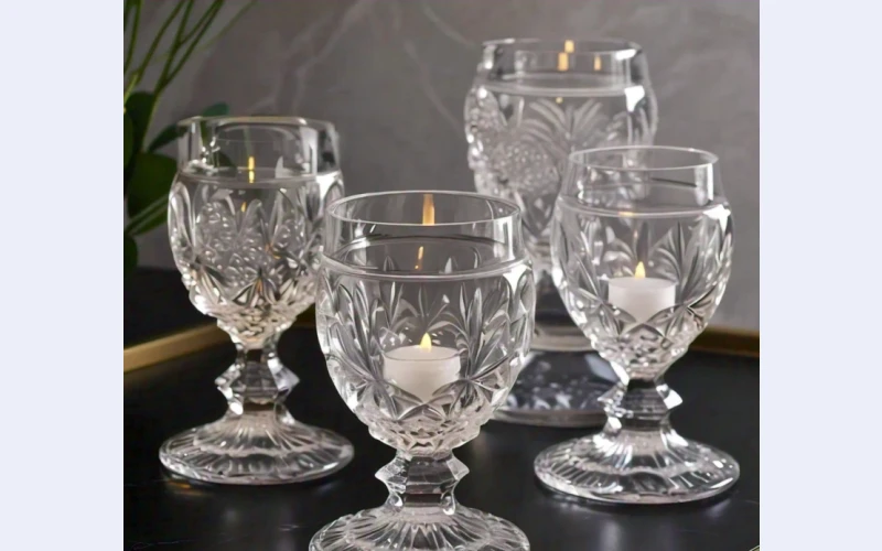 Exquisite 4-Piece Crystal Candle Holders Set for Sale in JHB South - R100